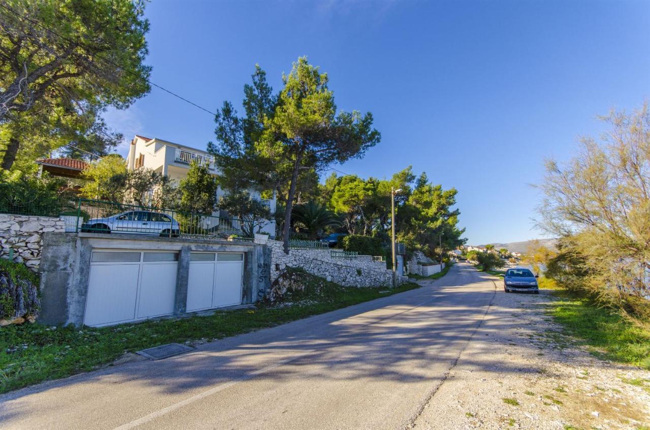 Apartments Dragica Slatine Bagian luar foto