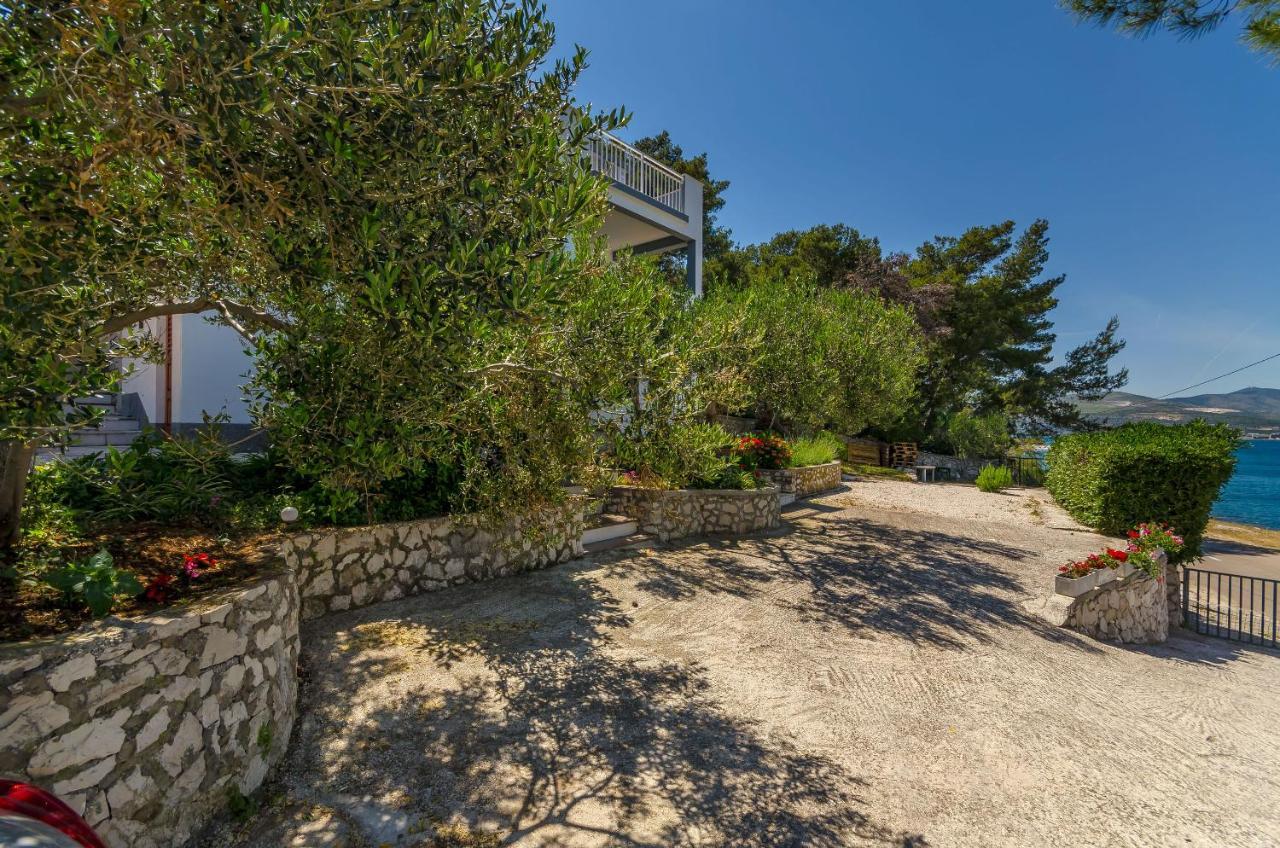 Apartments Dragica Slatine Bagian luar foto
